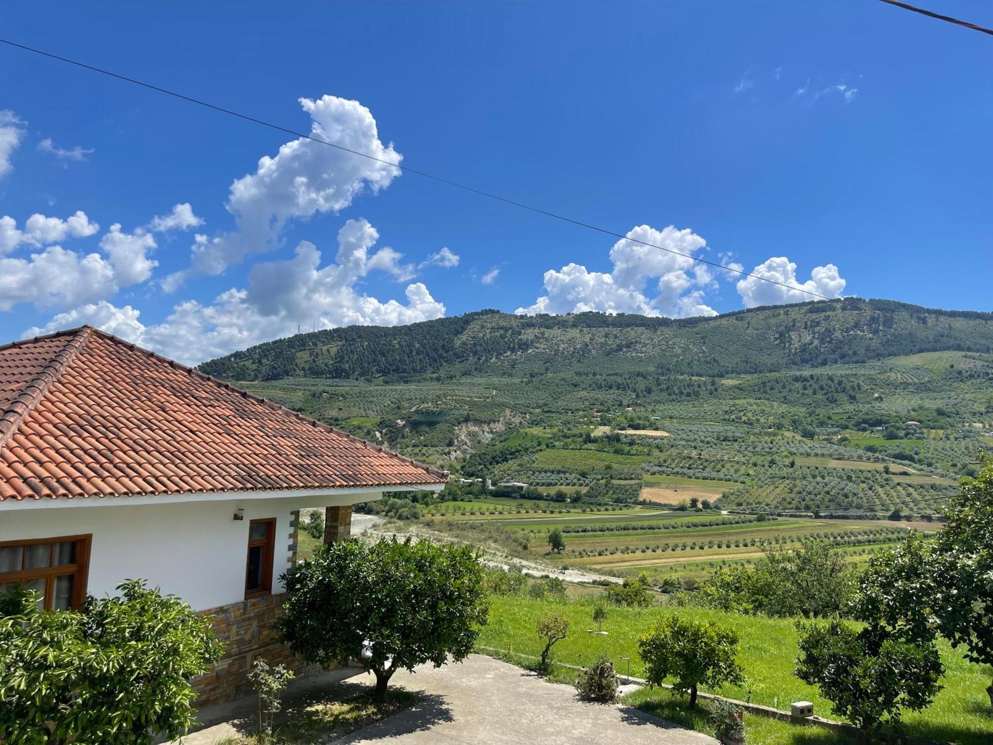 Vila Ardea Berat Exterior foto